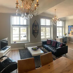  Appartement Aan De Maas Nederland