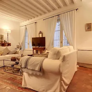 nouveau-le-limas-quartier-historique-au-coeur-davignon.fr-provencehotel.com/